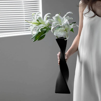 41cm Ceramic Rotary Vase Nordic Modern Art Simple, Black