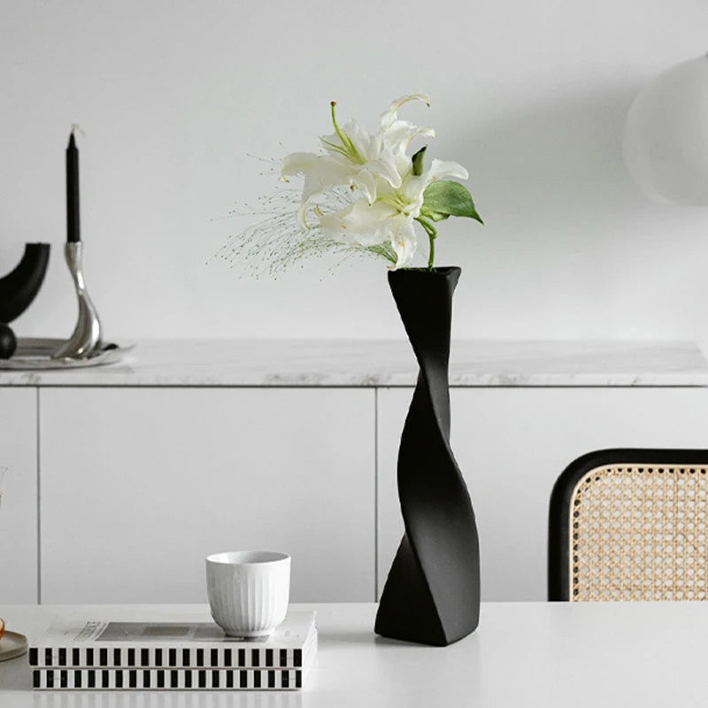 41cm Ceramic Rotary Vase Nordic Modern Art Simple, Black